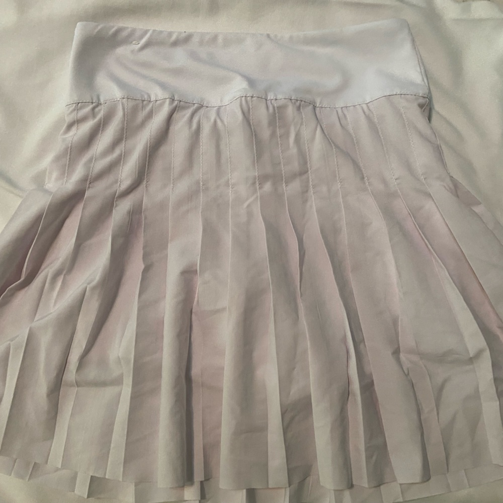 white tennis skirt w/ built in shorts